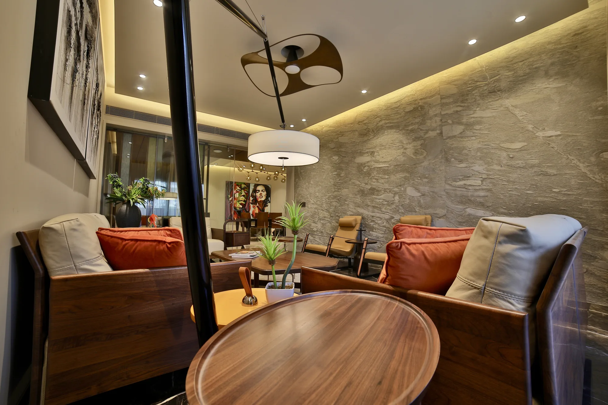 Living spaces · Earth & Art